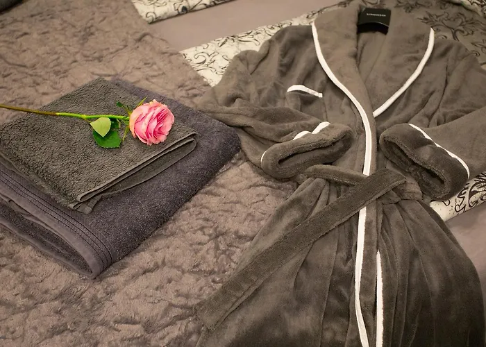 아파트 Downtown Center